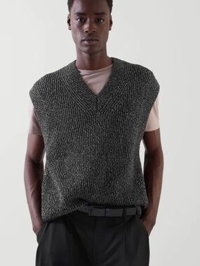 COS Charcoal Ribbed V-Neck Knit Vest